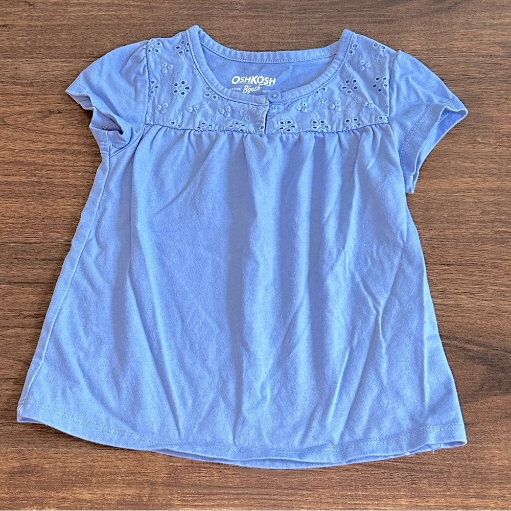 Carter’s blue top. Size 18 months.